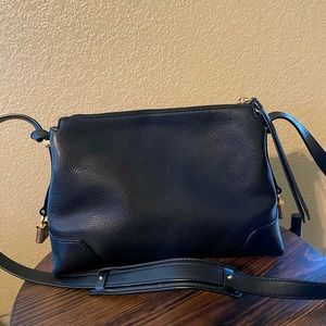 New.. MD Messenger Bag
